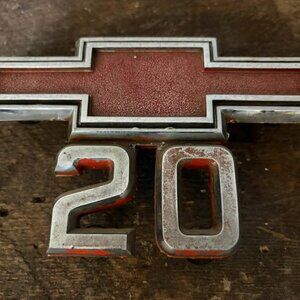 Vintage CHEVY Truck Fender Emblem - C20 - Chevrolet 1967 1968